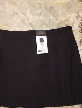 NWT-Rafaella Black Pull-On Skort LARGE